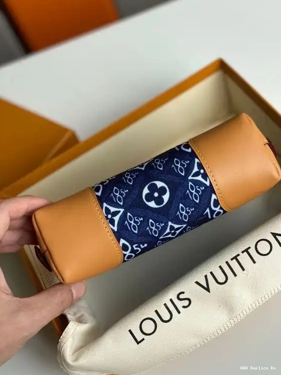 AAA Replica Ru POUCH PM 1854 COSMETIC VUITTON LOUIS SINCE 0515
